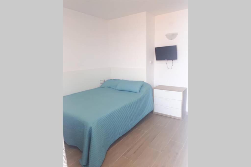 Modern Studio Near Beach. Sea, Pool And Wi-Fi Benalmadena Exterior photo