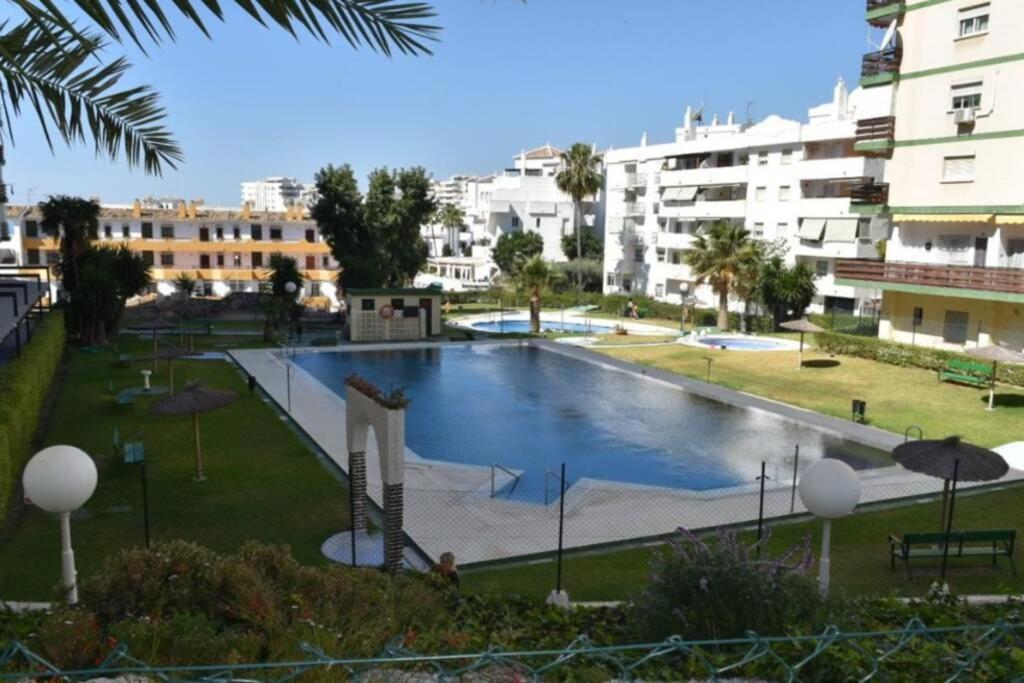 Modern Studio Near Beach. Sea, Pool And Wi-Fi Benalmadena Exterior photo
